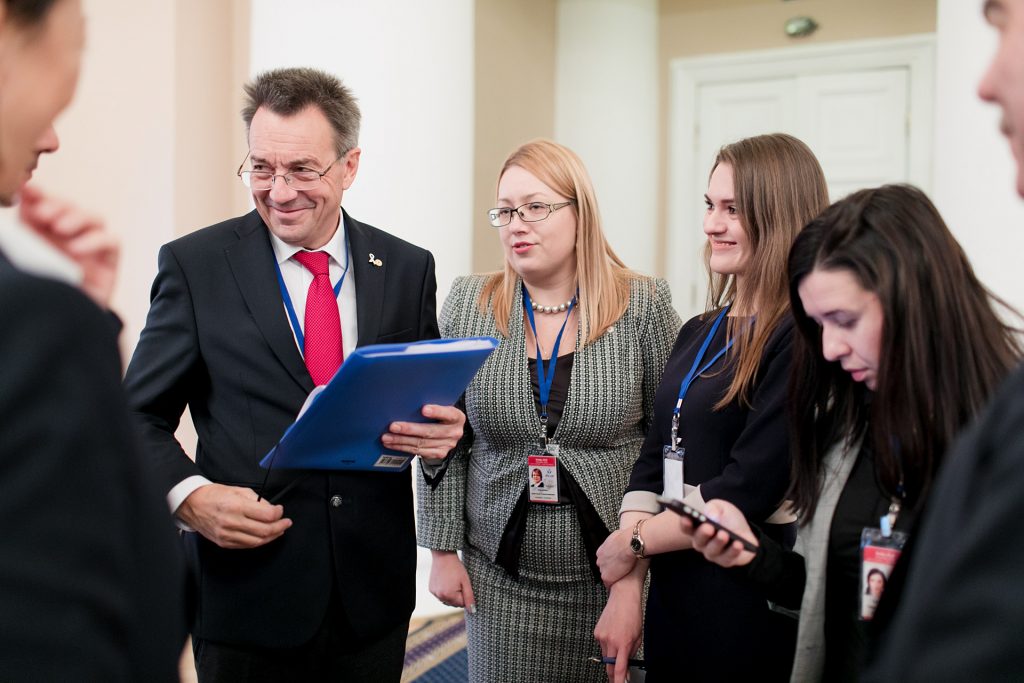 Formal speaker moment during an official program
